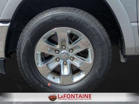 Used 2022 RAM 1500 Laramie AWD/4WD image 32