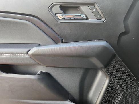 New 2025 GMC Canyon Elevation w/ Convenience Package image 15