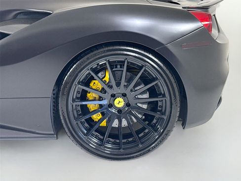 Used 2017 Ferrari 488 GTB image 40