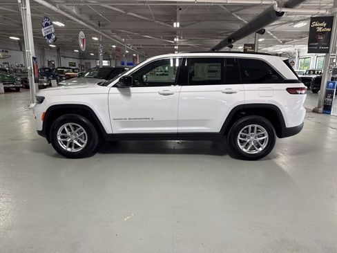 New 2025 Jeep Grand Cherokee Laredo X w/ Luxury Tech Group I image 2
