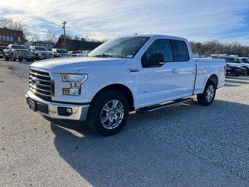 Used 2017 Ford F150 XLT w/ Equipment Group 301A Mid image 4