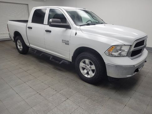 Used 2022 RAM 1500 Tradesman w/ Chrome Appearance Group image 11