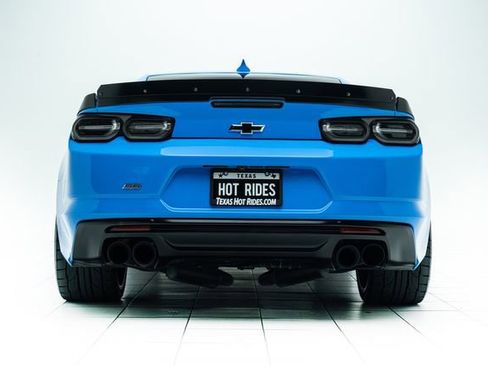 Used 2022 Chevrolet Camaro SS RWD image 16