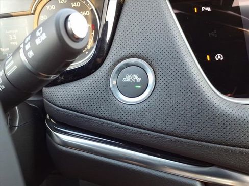 New 2025 Cadillac XT5 Premium Luxury image 33