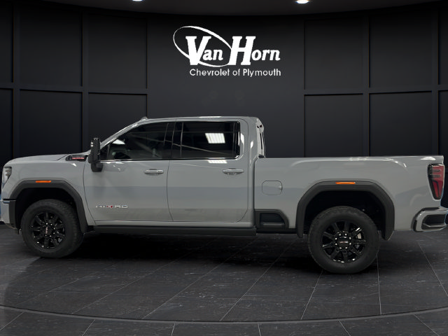 Used 2025 GMC Sierra 3500 AT4 w/ AT4 Premium Plus Package AWD/4WD image 4