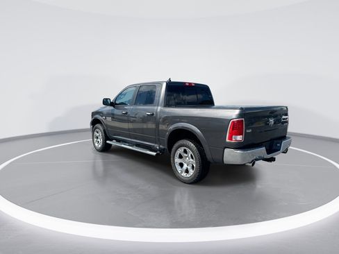 Used 2017 RAM 1500 Laramie w/ Convenience Group AWD/4WD image 7