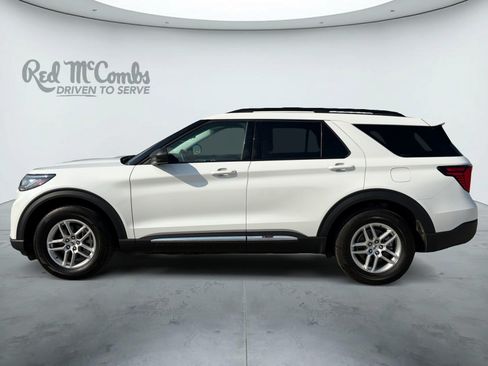 Certified 2025 Ford Explorer Active w/ Active Comfort Package RWD image 8