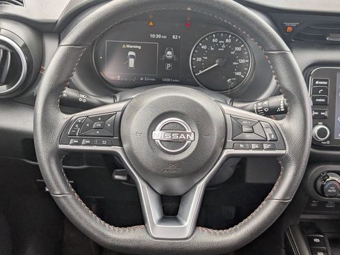 Used 2023 Nissan Kicks SR FWD image 11