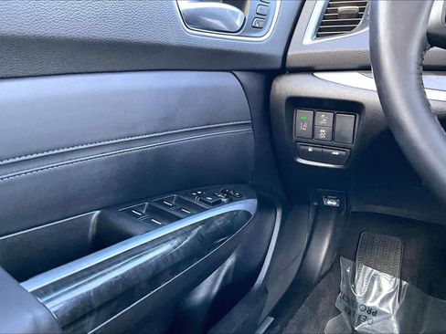 Used 2020 Acura TLX image 31