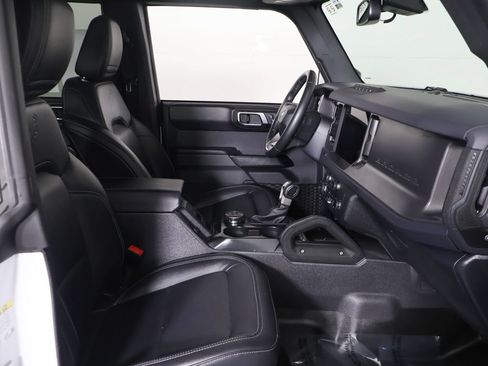 Used 2025 Ford Bronco Badlands AWD/4WD image 25