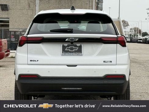 New 2027 Chevrolet Bolt LT w/ Comfort Package image 7