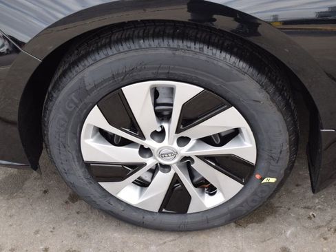 New 2025 Nissan Altima 2.5 S image 6