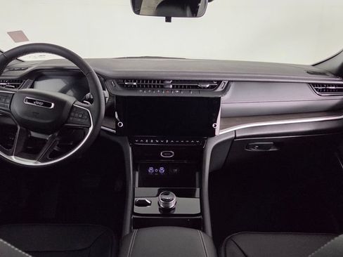 New 2026 Jeep Grand Cherokee Limited AWD/4WD image 35