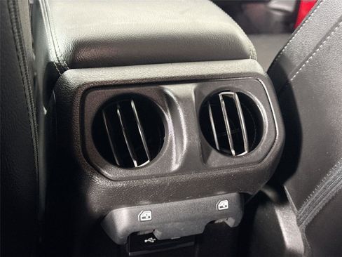 Used 2020 Jeep Gladiator Overland image 43