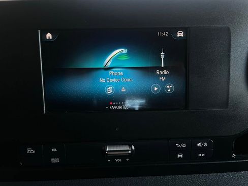 Used 2021 Mercedes-Benz Sprinter 2500 w/ Premium Package image 35