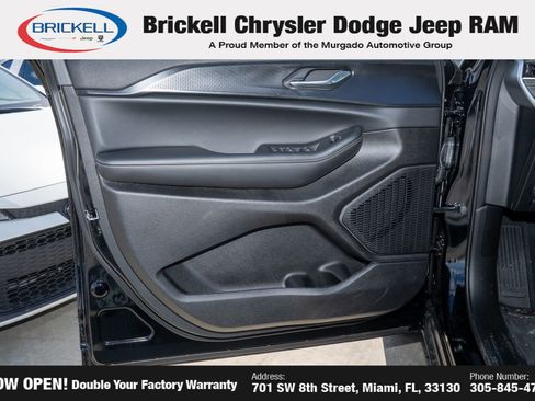 New 2025 Jeep Grand Cherokee Laredo X w/ Luxury Tech Group I image 11