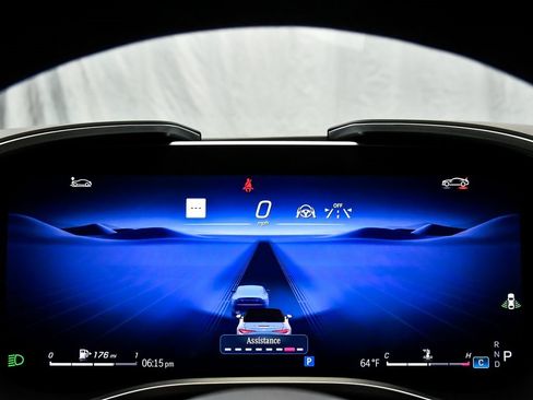 Used 2022 Mercedes-Benz SL 63 AMG 4MATIC w/ Driver Assistance Package image 50