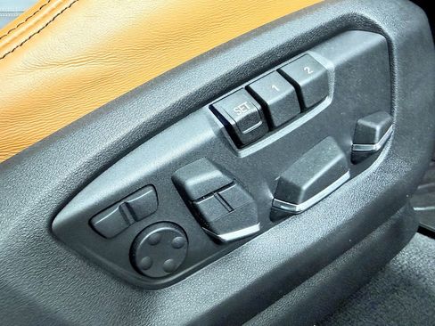 Used 2016 BMW X5 M image 66