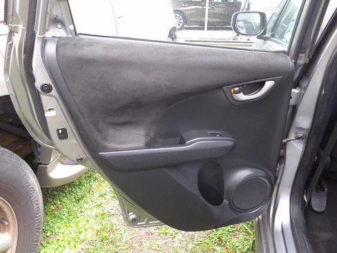 Used 2010 Honda Fit Sport image 11