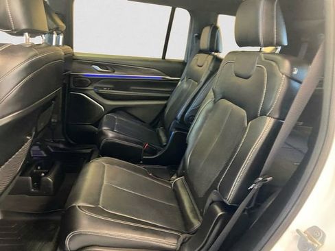 Used 2023 Jeep Grand Cherokee L Overland image 14