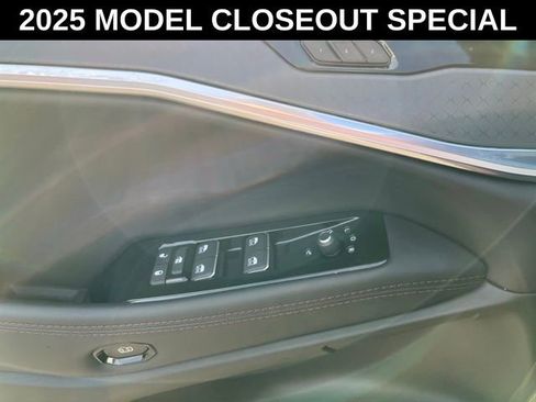 New 2025 Jeep Wagoneer S Limited image 10