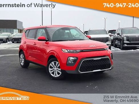 Used 2022 Kia Soul LX FWD image 1