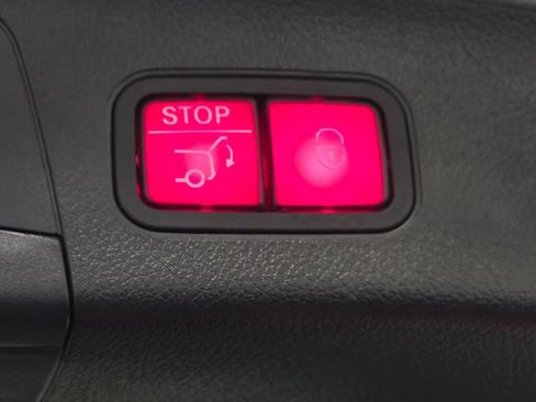 Used 2022 Mercedes-Benz GLA 250 4MATIC w/ Premium Package Lite image 21