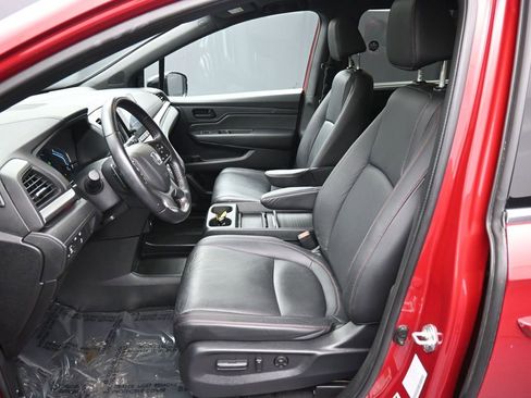 Certified 2023 Honda Odyssey Sport image 19