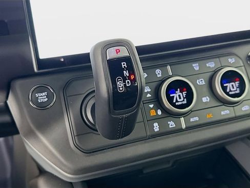 Used 2026 Land Rover Defender 130 X-Dynamic SE image 19