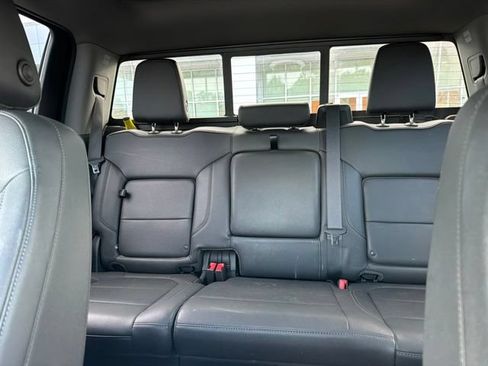 Used 2022 Chevrolet Silverado 1500 LTZ w/ LTZ Premium Package AWD/4WD image 15