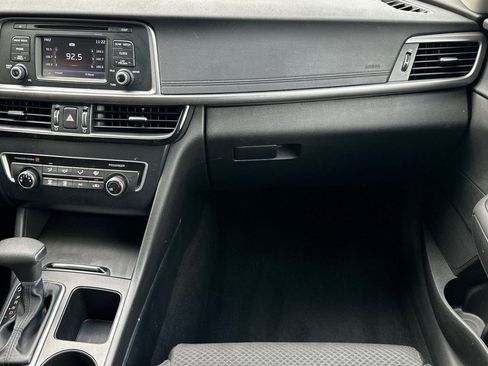 Used 2017 Kia Optima LX w/ Option Group 014 image 28