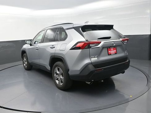 Used 2025 Toyota RAV4 XLE AWD/4WD image 6