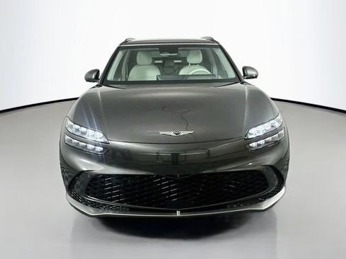 Used 2023 Genesis GV60 Performance AWD/4WD image 2