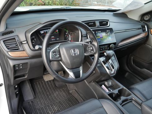 Used 2018 Honda CR-V Touring image 4
