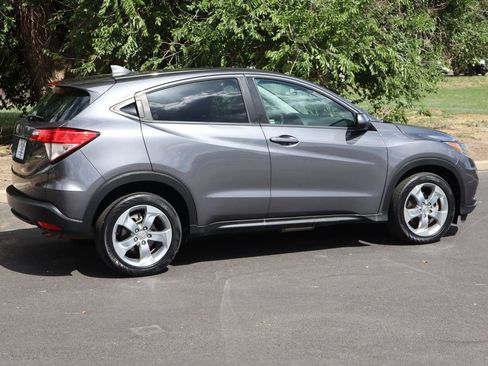 Used 2019 Honda HR-V LX image 4