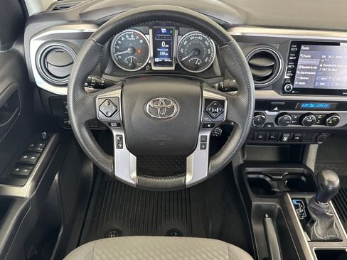 Used 2023 Toyota Tacoma SR5 AWD/4WD image 13