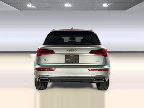 Used 2023 Audi Q5 2.0T Premium w/ Convenience Package AWD/4WD image 10