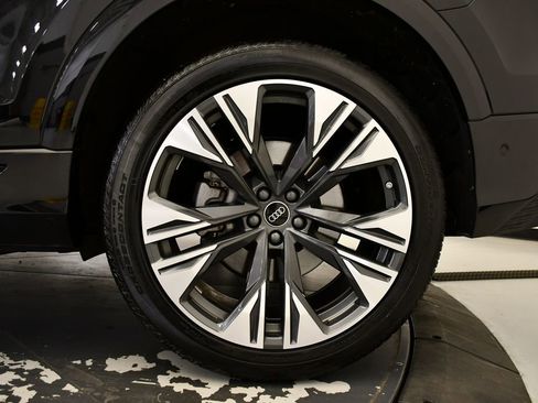 Certified 2024 Audi Q8 Premium w/ Black Optic Package image 13