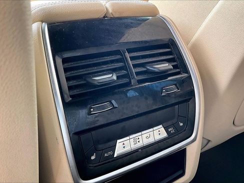 Used 2021 BMW X5 xDrive40i w/ Premium Package image 10