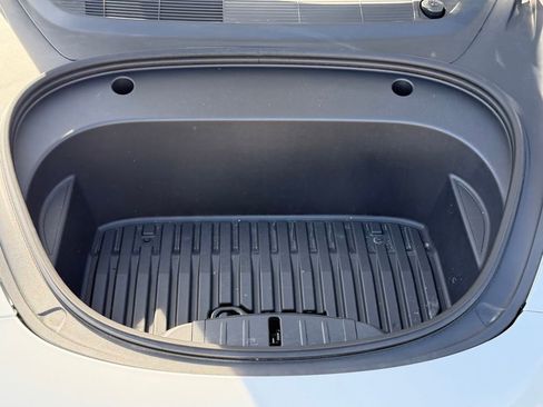 Used 2023 Tesla Model 3 Standard Range image 6