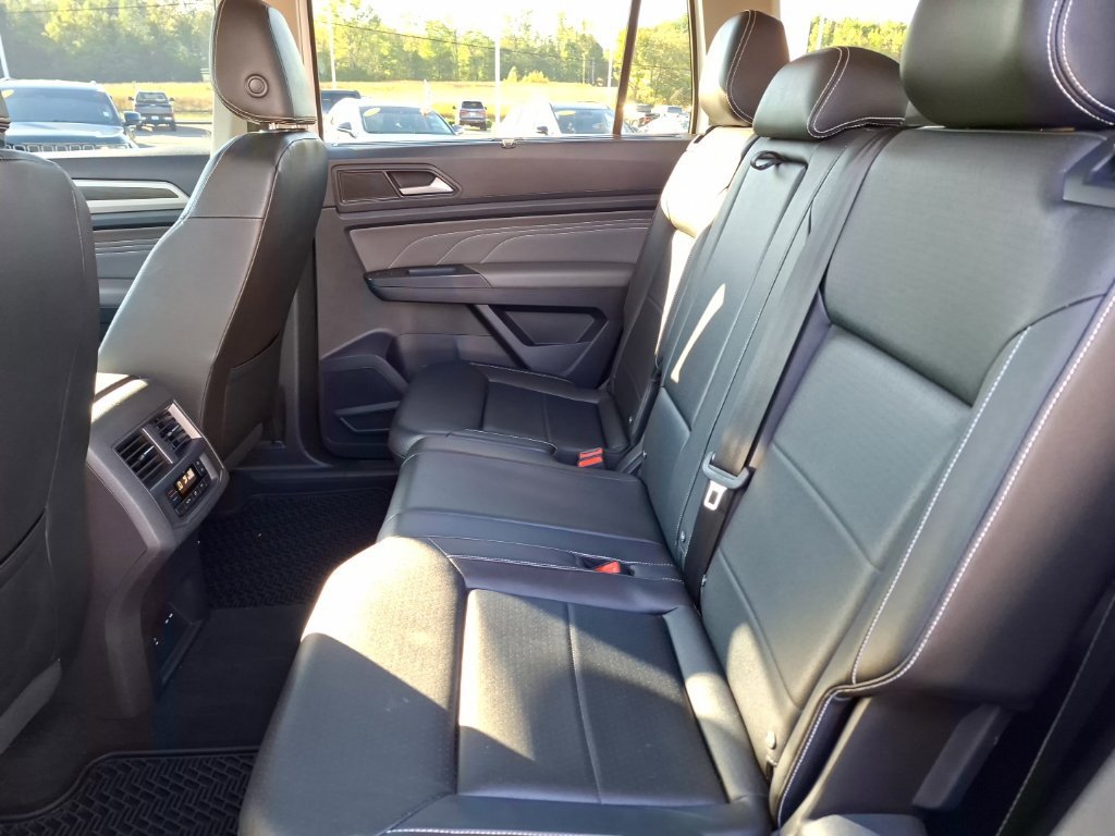 Used 2023 Volkswagen Atlas SE AWD/4WD image 30