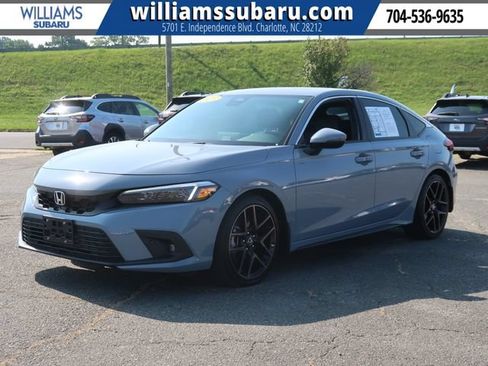 Used 2023 Honda Civic Sport Touring image 4