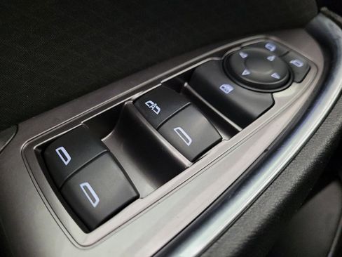 Used 2017 Chevrolet Malibu LT image 27