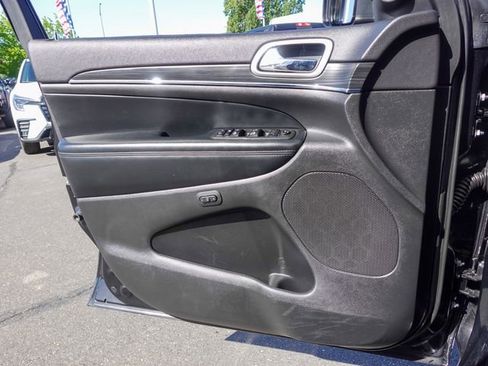 Used 2022 Jeep Grand Cherokee Limited AWD/4WD image 21