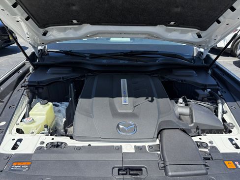 Certified 2024 MAZDA CX-90 Plug-In Hybrid w/ Preferred AWD/4WD image 20