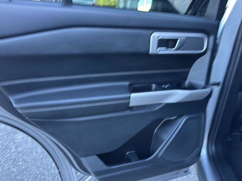 Certified 2023 Ford Explorer XLT image 15