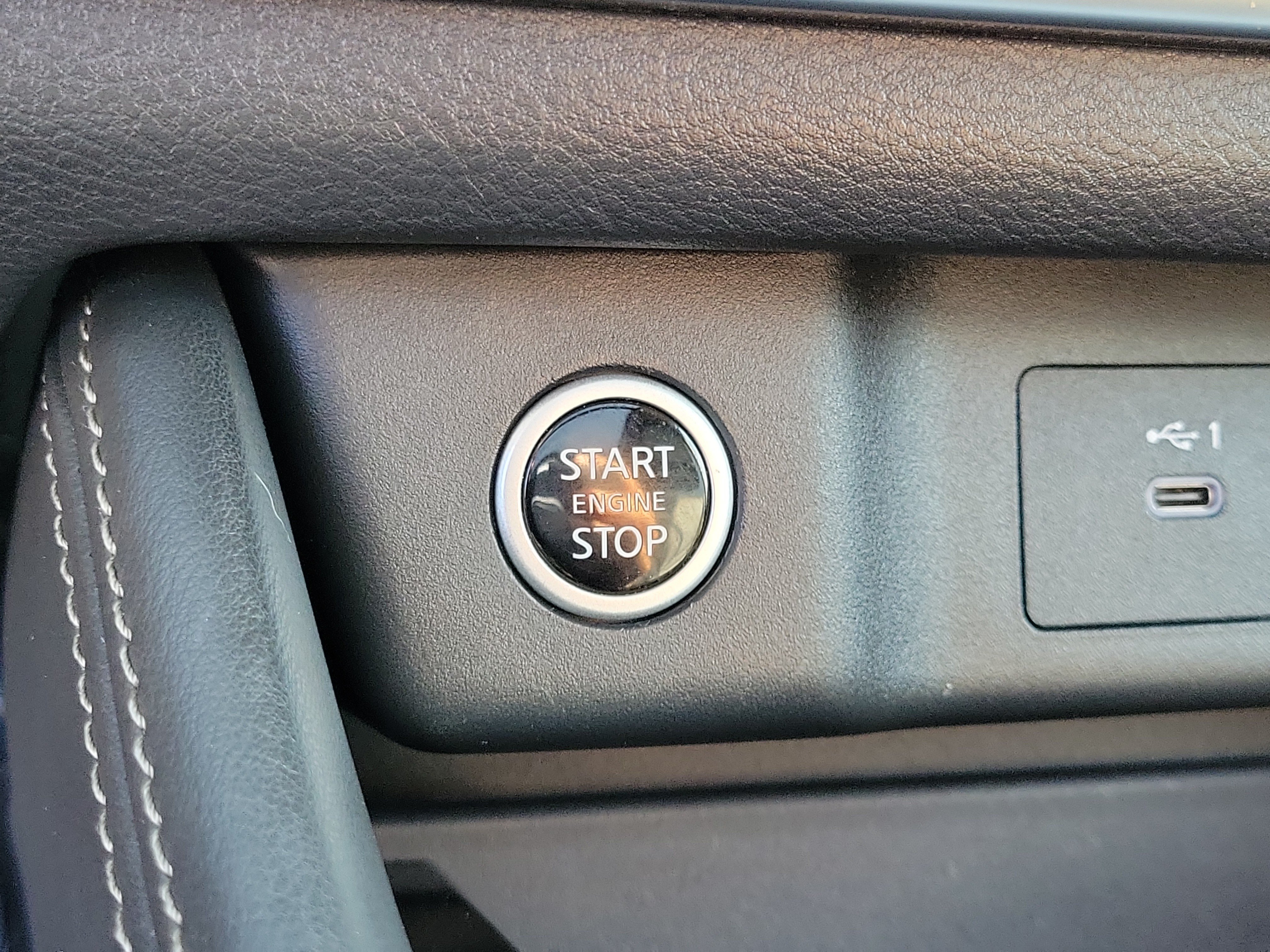 Certified 2023 Nissan Rogue SL w/ SL Premium Package AWD/4WD image 28