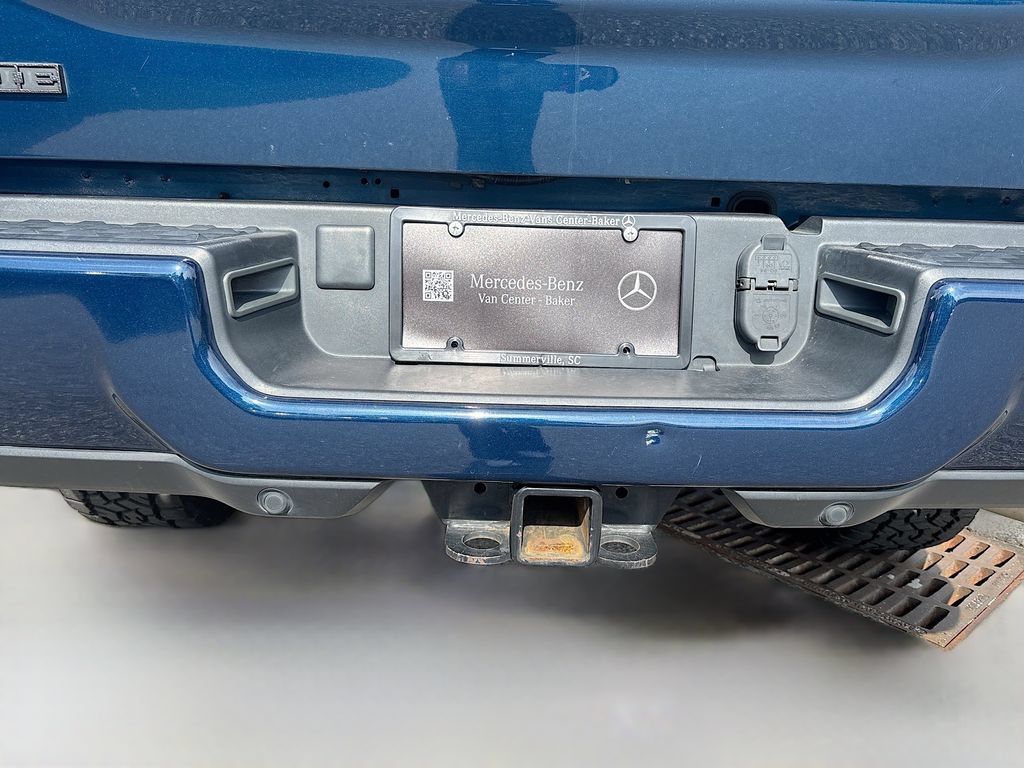 Used 2022 RAM 3500 Laramie w/ Night Edition AWD/4WD image 11