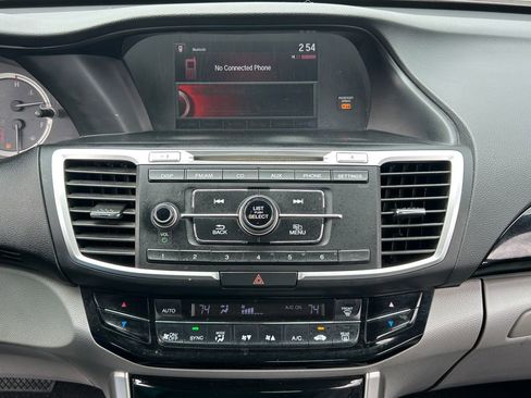 Used 2016 Honda Accord LX image 13