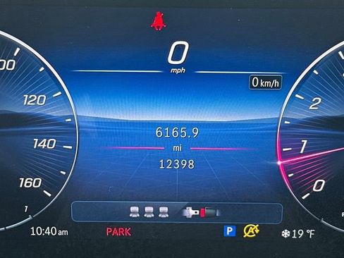 Certified 2025 Mercedes-Benz GLC 300 4MATIC image 20